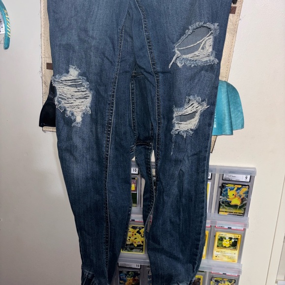 Denim Overalls doll house - Picture 3 of 5